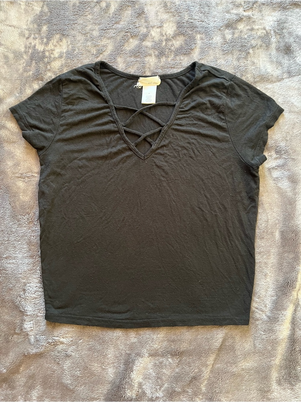 Wet Seal Black Short Sleeve Crisscross V-Neck Tee